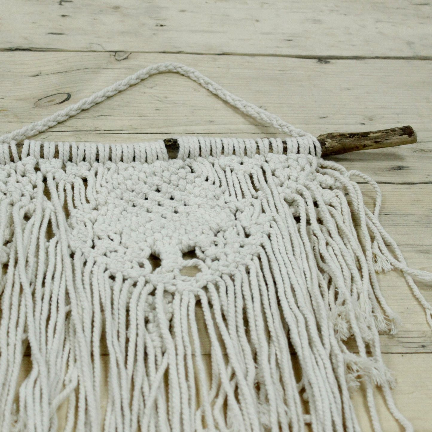 Macramé Wall Hanging – Boho Natural Weave