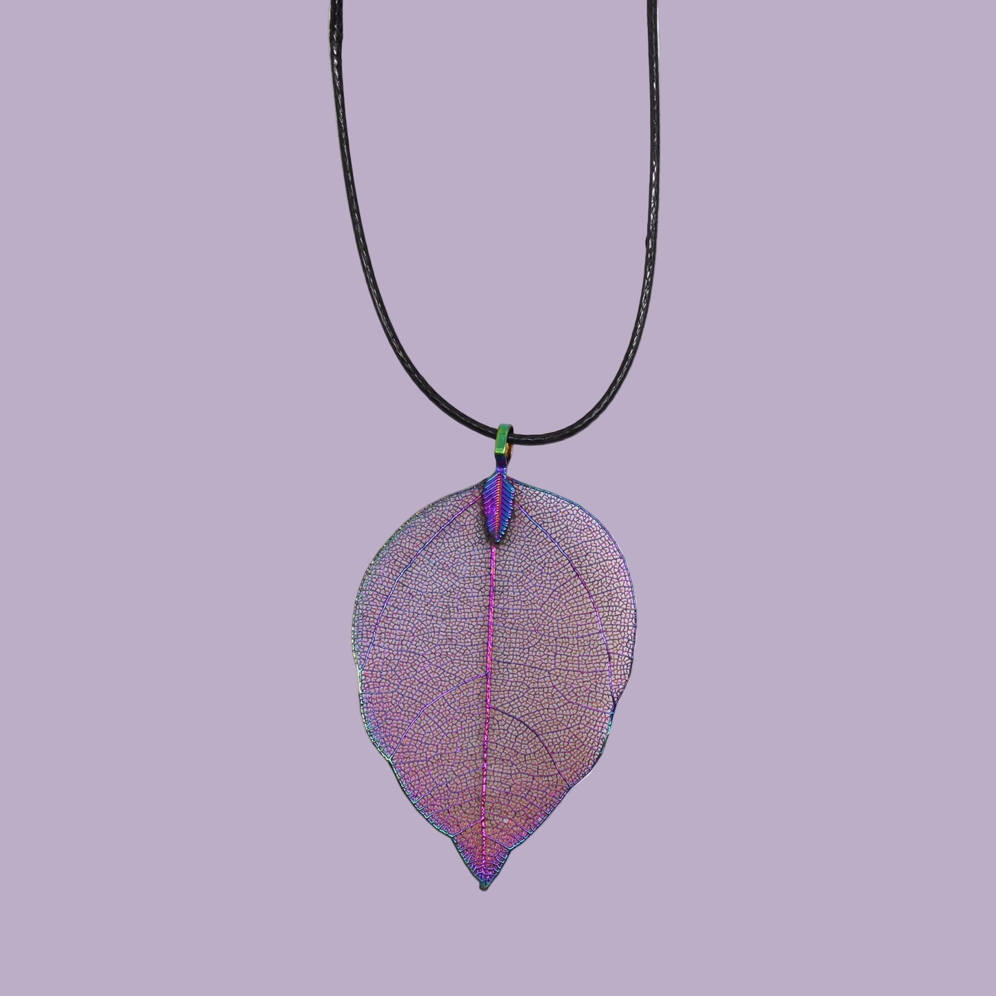 Bravery Leaf Necklace – Nature’s Magic in Multicolour