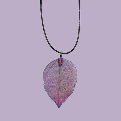 Bravery Leaf Necklace – Nature’s Magic in Multicolour