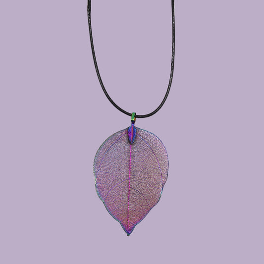 Bravery Leaf Necklace – Nature’s Magic in Multicolour