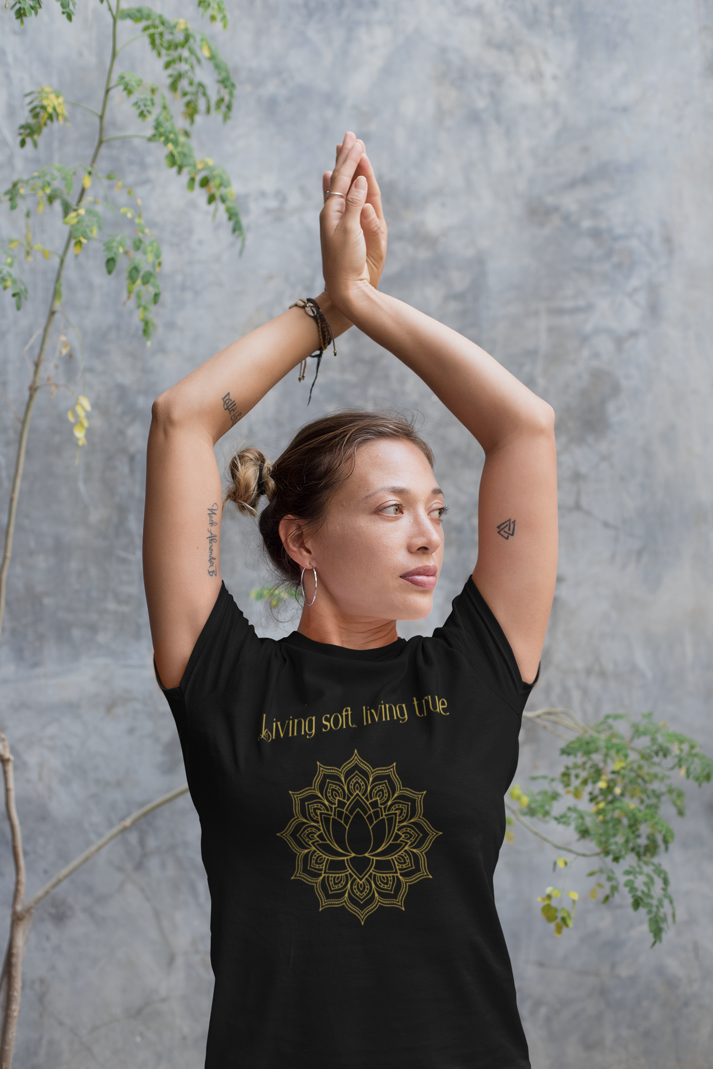 Living Soft, Living True – T Shirt